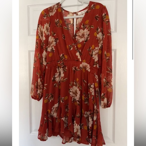 NWOT- Row A Floral Dress - Picture 1 of 12